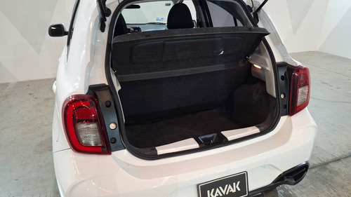 Nissan March 1.6 ADVANCE AUTO
