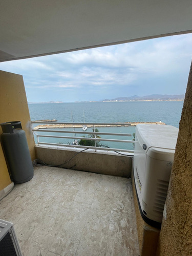 Remax Ofrece En Venta : Bello Apto En Residencias Marina Mar