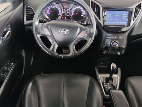 Hyundai HB20X HB20X 1.6 16V PREMIUM FLEX 4P AUTOMÁTICO