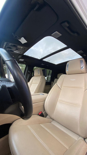Cadillac Escalade Esv (version Larga ) 2022