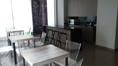 Departamento En Arriendo De 3d/ 2b Plaza Ambrosio Del Rio
