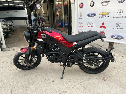 Imagen 6 de 19 de Benelli Leoncino 250