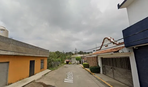 Aproveche Gran Oportunidad, Casa De Remate Bancario En Calle Morelos, Ocotepec, Cuernavaca, Morelos.