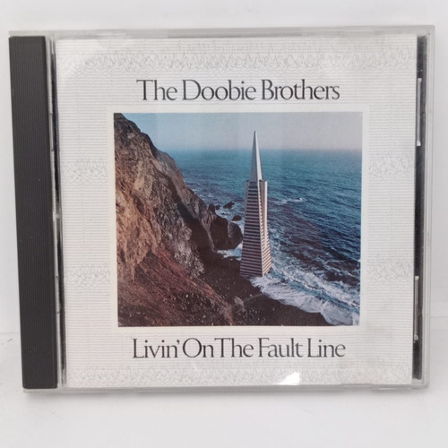 The Doobie Brothers Livin' On The Cd Usado Us Musicovinyl