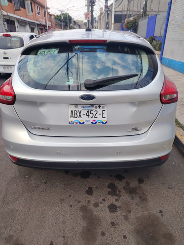 Ford Focus 2.0 Se Luxury Ta Mt