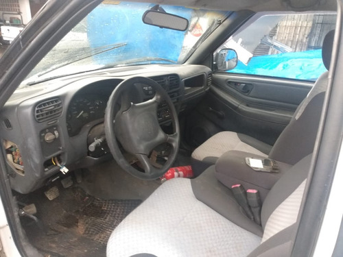Imagem 7 de 7 de Sucata S10 2.8 Diesel 4x4 Ano 2001 Cs P/ Retirada De Peças