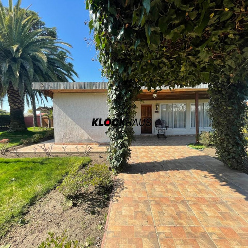 Casa Con Terreno 2952 M2 Centro De Quillon.