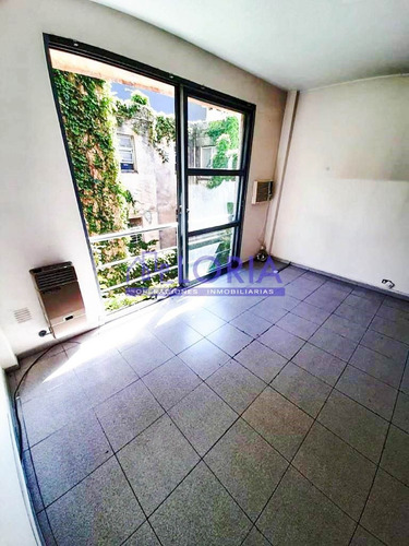 Imagen 6 de 19 de Oficina En Venta - Apto Vivienda - Oportunidad.-
