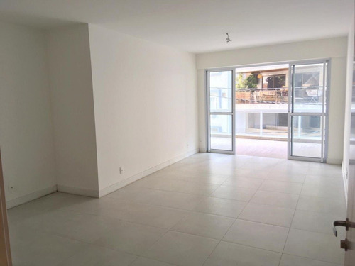Apartamento À Venda No Bairro Lagoa - Rio De Janeiro/rj - O-8997-18100