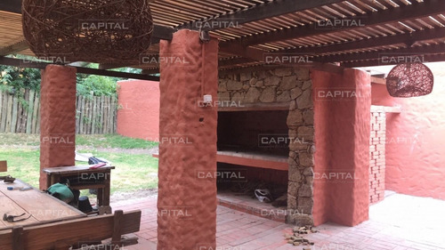 Muy Linda Casa En El Corazón De La Barra- Ref: 26642