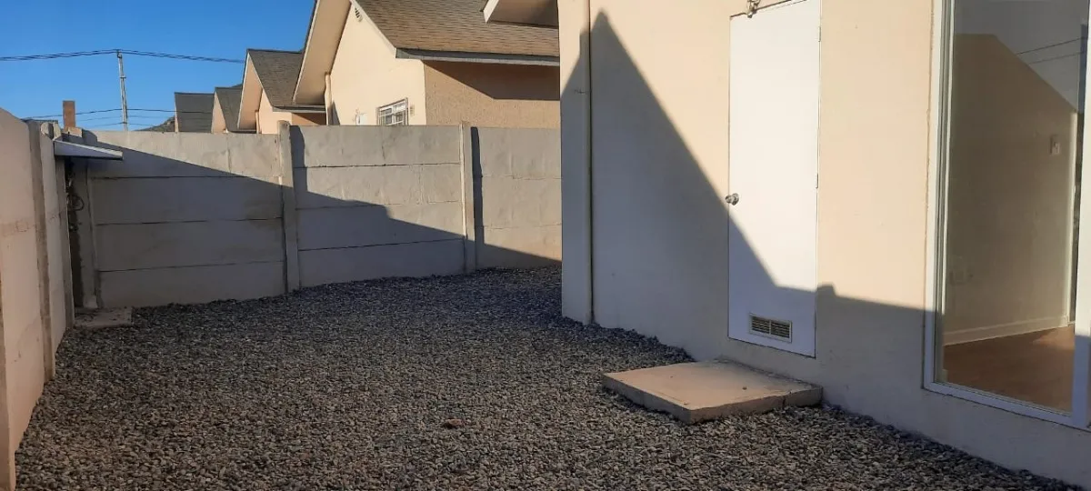 Imagen 5 de 15 de Iluminada Y Acogedora Casa En Arriendo.