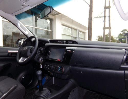 Imagen 7 de 8 de Toyota Hilux C/simple Tdi Dx 4x4 0km My23 Disponible