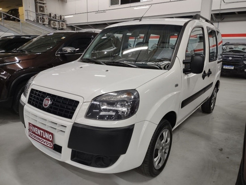 Imagem 2 de 15 de Fiat Doblo 1.8 Essence 7l Flex 20/2021