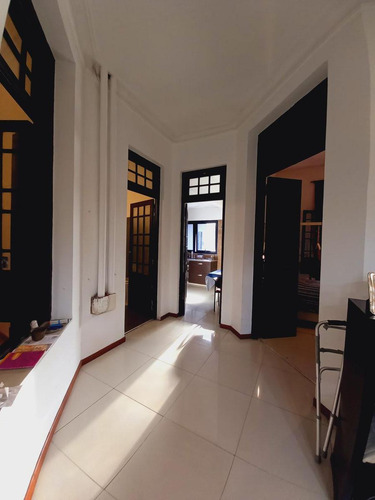 Imagen 3 de 9 de Casa Amplia En Av. Fdo Zuviría Al 4300 - Santa Fe