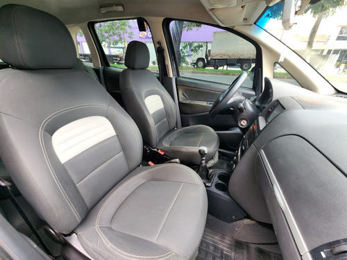 Fiat Idea 1.4 Attractive Flex 5p