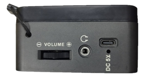 Radio Portatil Retro C/ Linterna Recargable/pilas 4 Bandas