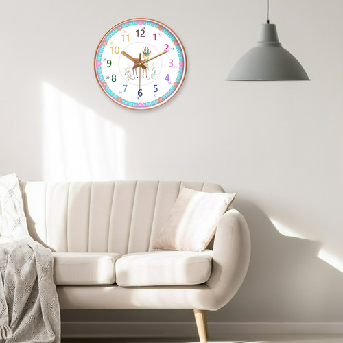 Reloj De Enseñanza Moderno Que Dice El Forma De Ciervo
