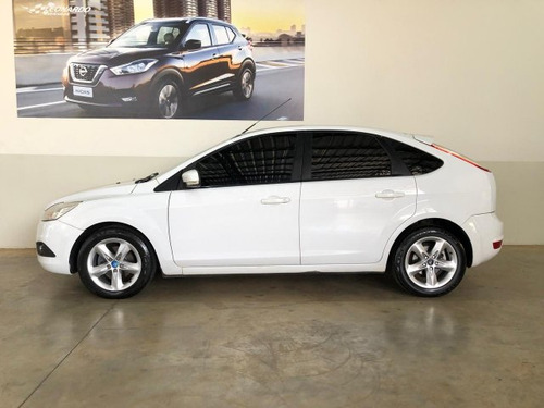 Ford Focus Focus 2.0 GLX 16V FLEX 4P AUTOMÁTICO