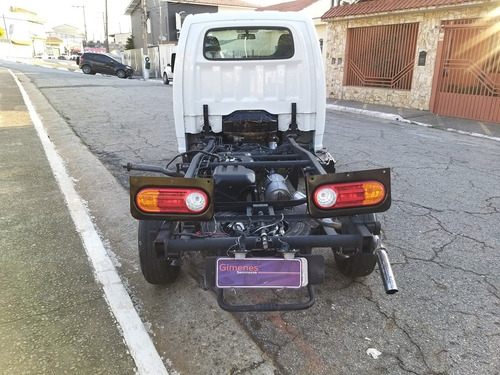 Imagem 6 de 15 de Hyundai Hr 2018 2.5 Hd Cab. Curta S/ Carroceria Tci 2p