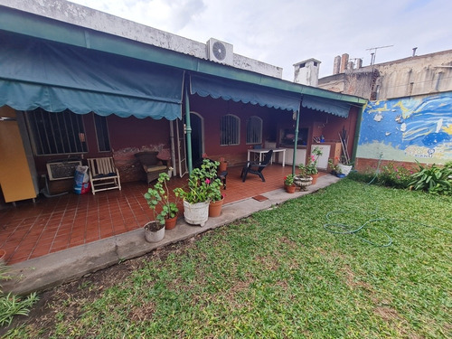 Venta Casa Sobre Calle Entre Rios 800 - B. Sur