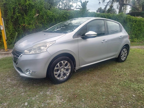 Peugeot 208 1.6 Allure Touchscreen