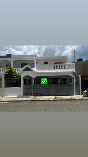 Venta De Casa En Resd Los Maestros