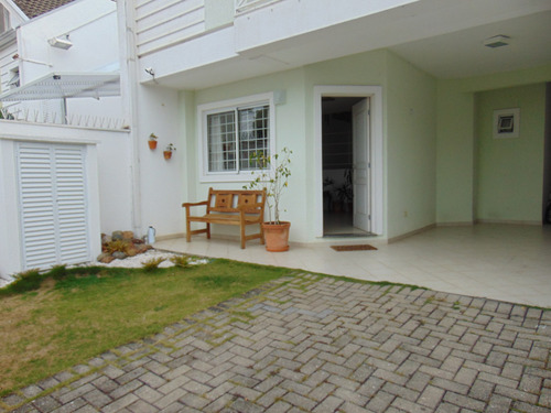 Imagem 3 de 30 de Sobrado Com 5 Dormitórios À Venda Com 182.43m² Por R$ 800.000,00 No Bairro Santa Felicidade - Curitiba / Pr - Sb0658