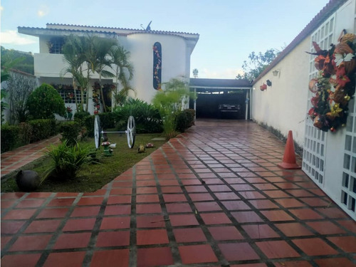 Casa Acogedora De Dos Niveles Urb Picott San Antonio De Los Altos