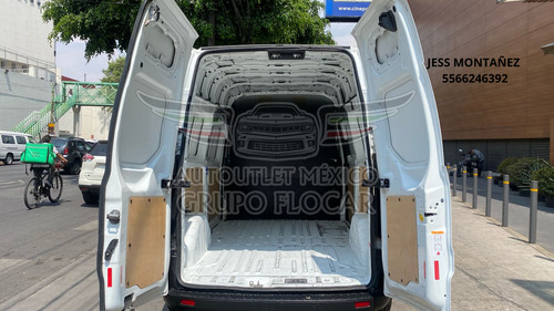 Ford Transit 2.2 Van Larga Techo Alto Aa Custom Mt