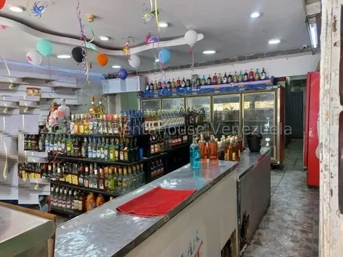 Oportunidad Baja De Precio Venta Licoreria Y Frigorifico La Candelaria (24-18311)