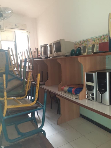 Imagen 23 de 30 de Amplia Casa En Venta La Esmeralda
