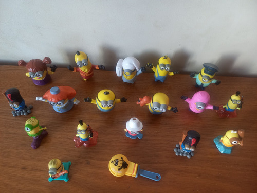Minions ( Precio X Los 18 ) Mc Donalds 2020 + Huevo Kinder (Usado)
