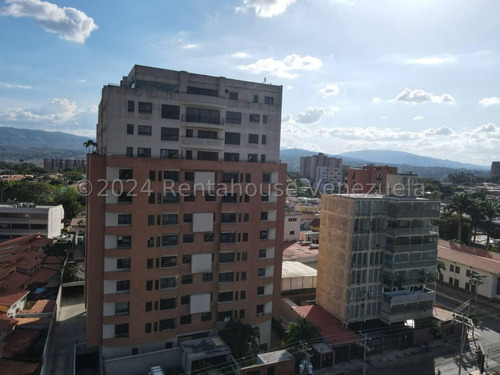 Maribel Morillo & Naudy Escalona Venden  Apartamento En Zona Este  Nueva Segovia Barquisimeto  Lara, Venezuela,  3 Dormitorios  2 Baños  110 M² 
