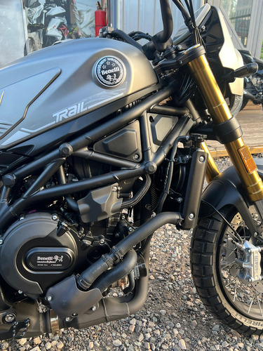 Benelli Leoncino 800 Trail