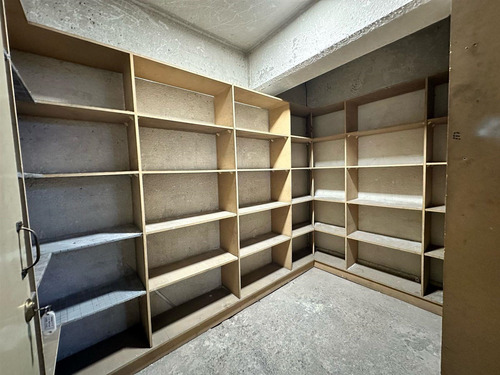 Bodega En Arriendo Barrio Financiero El Golf, Las Condes