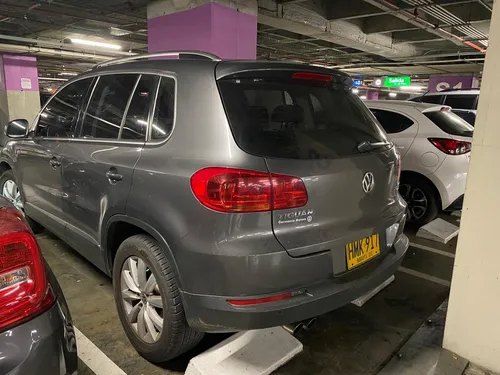 Volkswagen Tiguan Tu I-line 4x4,turbo Refull, Cuero, 200hp,
