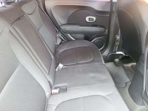 Imagen 14 de 14 de Kia Soul 1.6 Lx At 2018