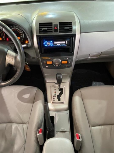 Toyota Corolla Sedan Xei 1.8 16v (flex) Flex Automático