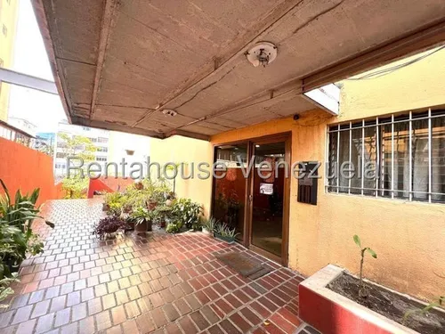 Las Acacias Mls# 25-12440 Wm