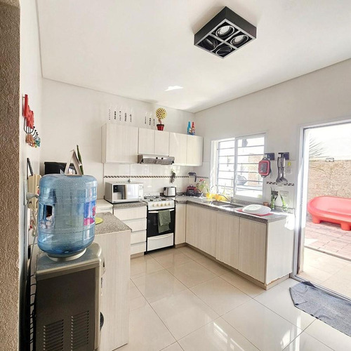 Casa Triplex En Venta En Olivos, Vicente López, G.b.a. Zona Norte