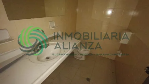 Edificio En Venta En Granada. Cod V61572