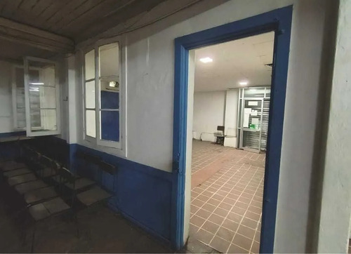 Vende Local Comercial 281/291 M2 (121286)