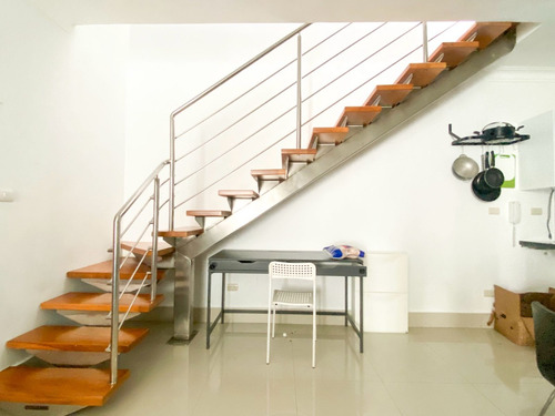 Apartamento Disponible Para Alquiler Con Línea Blanca, Dentro De La Comunida- Punta Cana Village