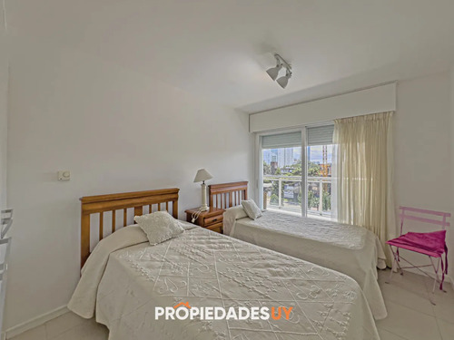 Apartamento - Venta Y Alquiler- 2 Dormitorios - Aidy Grill - Punta Del Este