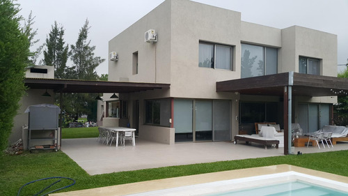 Venta Casa En Aldea Fisherton