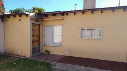 Ph En Venta - 1 Dormitorio 1 Baño - Saladillo