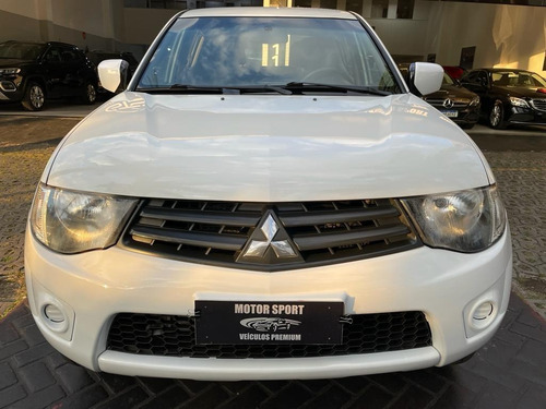 Imagem 2 de 11 de Mitsubishi Triton Gl 3.2 Turbo