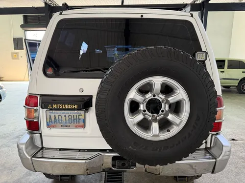 Mitsubishi Montero