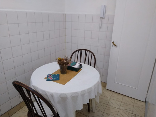 Imagen 24 de 29 de 3 Ambientes Oportunidad Sobre Av Alberdi Al 5900 En Pleno Centro Comercial Tomo Propiedad De Menor Valor En Caba En Parte De Pago. Sin Comisión Inmobiliaria. Primer Piso. Impecable. Bajas Expensas .