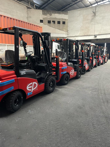 Imagen 17 de 25 de Autoelevador 3tn Diesel Motor Nissan Td27 Japonés Autom. Okm